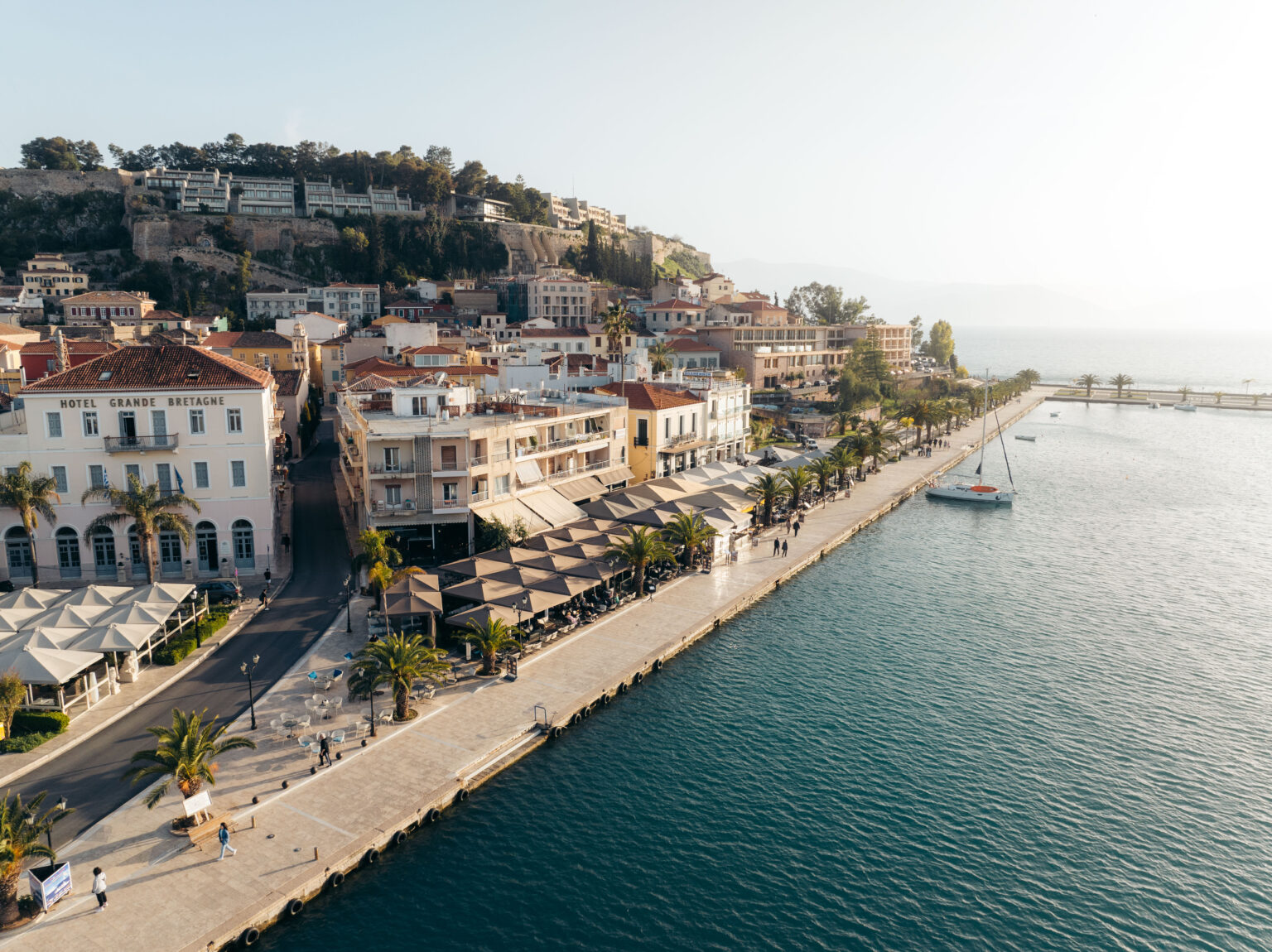ΕΝΕΤΙΚΟ ΚΑΙ ΚΑΠΟΔΙΣΤΡΙΑΚΟ ΝΑΥΠΛΙΟ