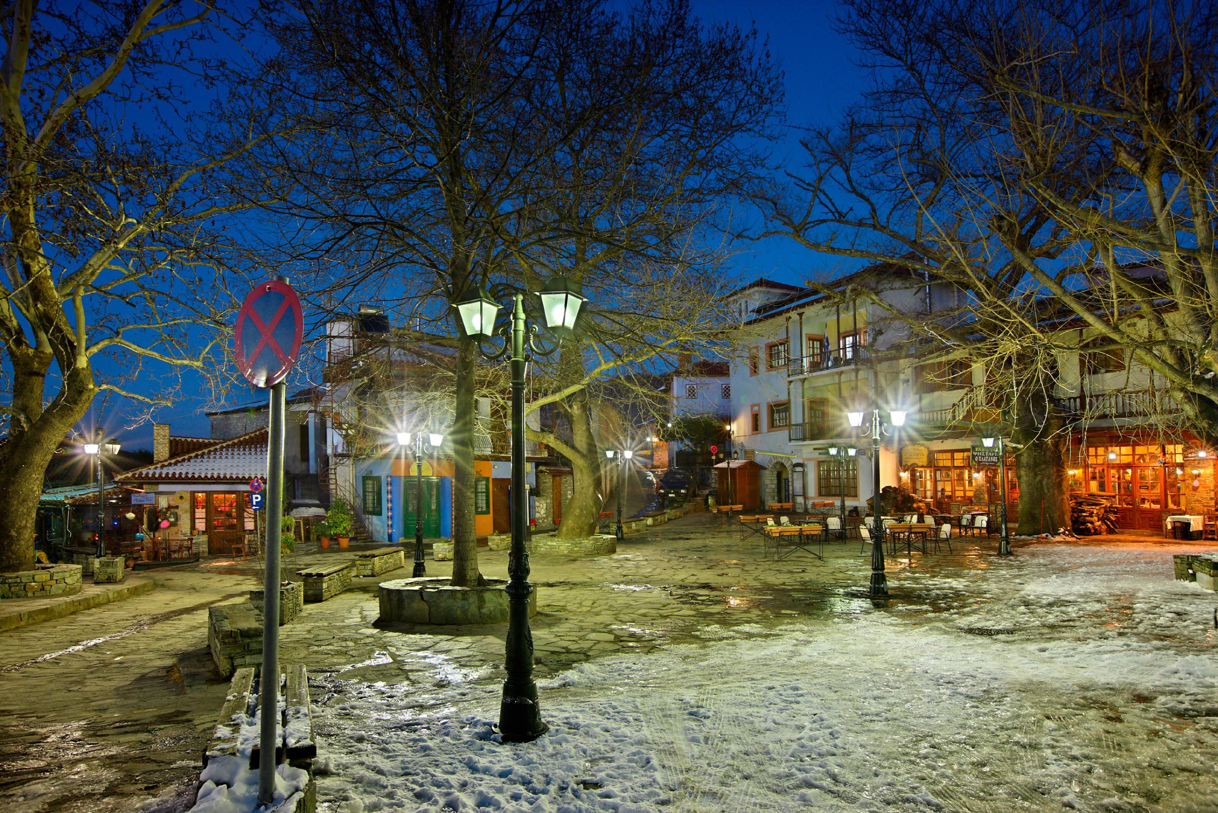 Memnon Christmas ΧΡΙΣΤΟΥΓΕΝΝΑ ΣΤΗΝ ΚΑΡΔΙΑ ΤΗΣ ΘΕΣΣΑΛΙΚΗΣ ΓΗΣ