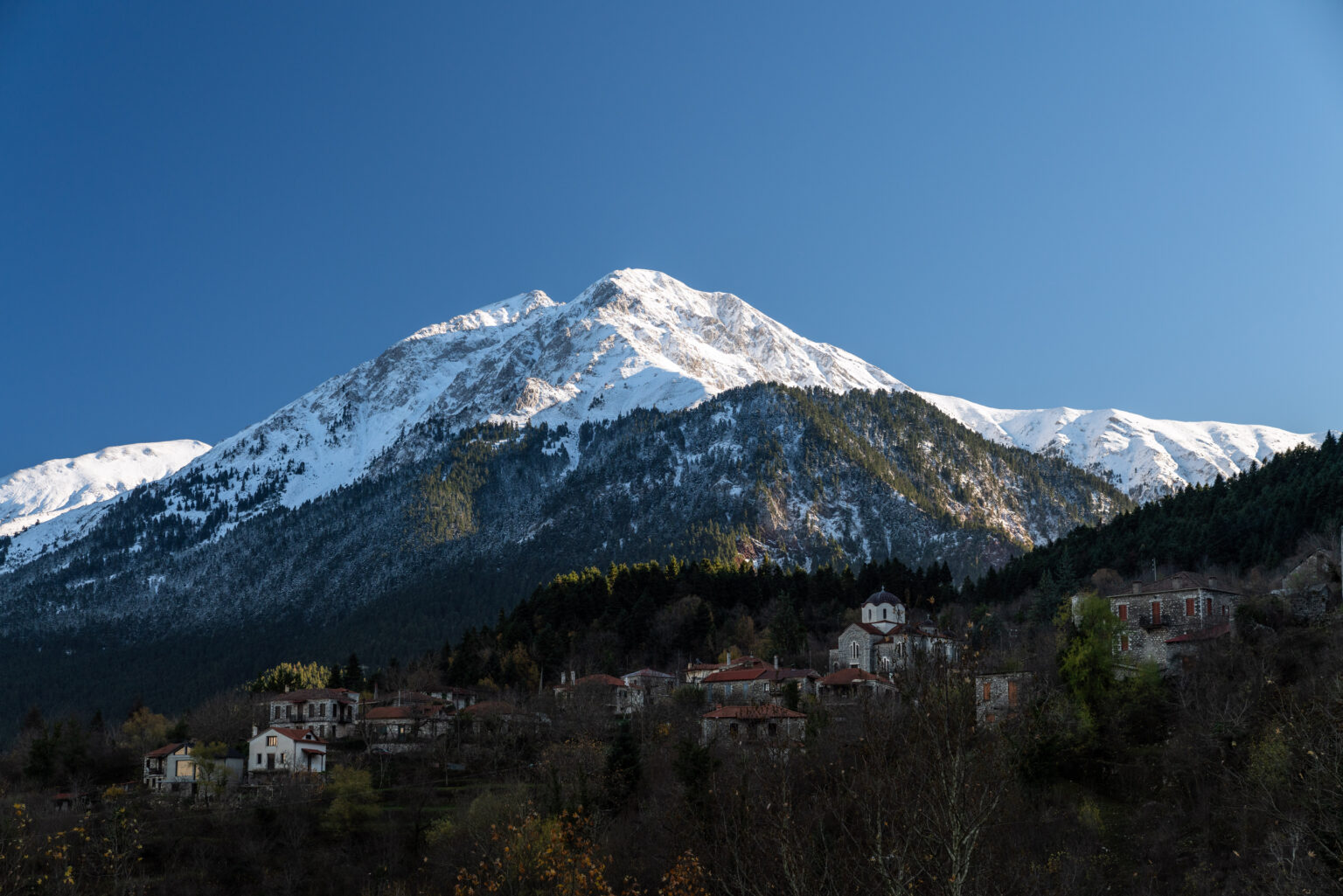 ΚΑΡΠΕΝΗΣΙ-ΑΝΑΚΑΛΥΠΤΟΝΤΑΣ ΤΗΝ ΚΑΡΔΙΑ ΤΗΣ ΕΥΡΥΤΑΝΙΑΣ