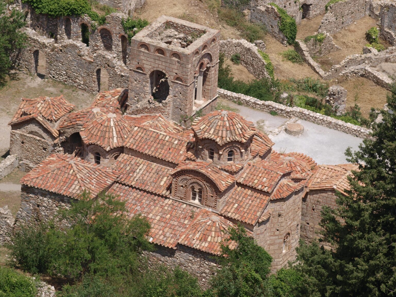 ΑΝΟΙΞΗ ΣΤΟΝ ΜΥΣΤΡΑ ( ΜΝΗΜΕΙΟ  UNESCO )