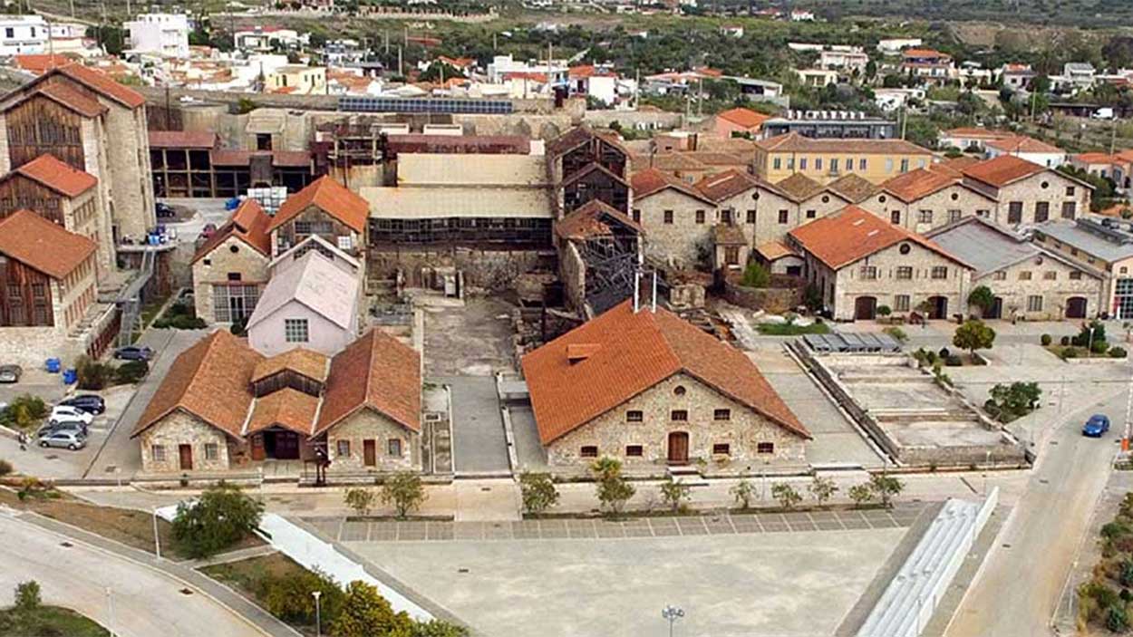 ΜΑΚΡΟΝΗΣΟΣ και ΜΕΤΑΛΛΕΥΤΙΚΟ ΛΑΥΡΙΟ