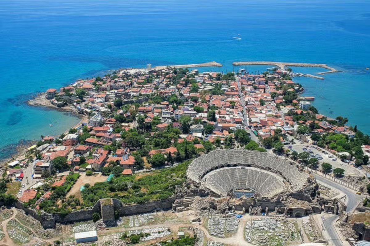 ΣΤΑ ΙΧΝΗ ΤΩΝ ΑΙΩΝΩΝ : ΝΟΤΙΑ ΠΑΡΑΛΙΑ ΜΙΚΡΑΣ ΑΣΙΑΣ-KΑΠΠΑΔΟΚΙΑ