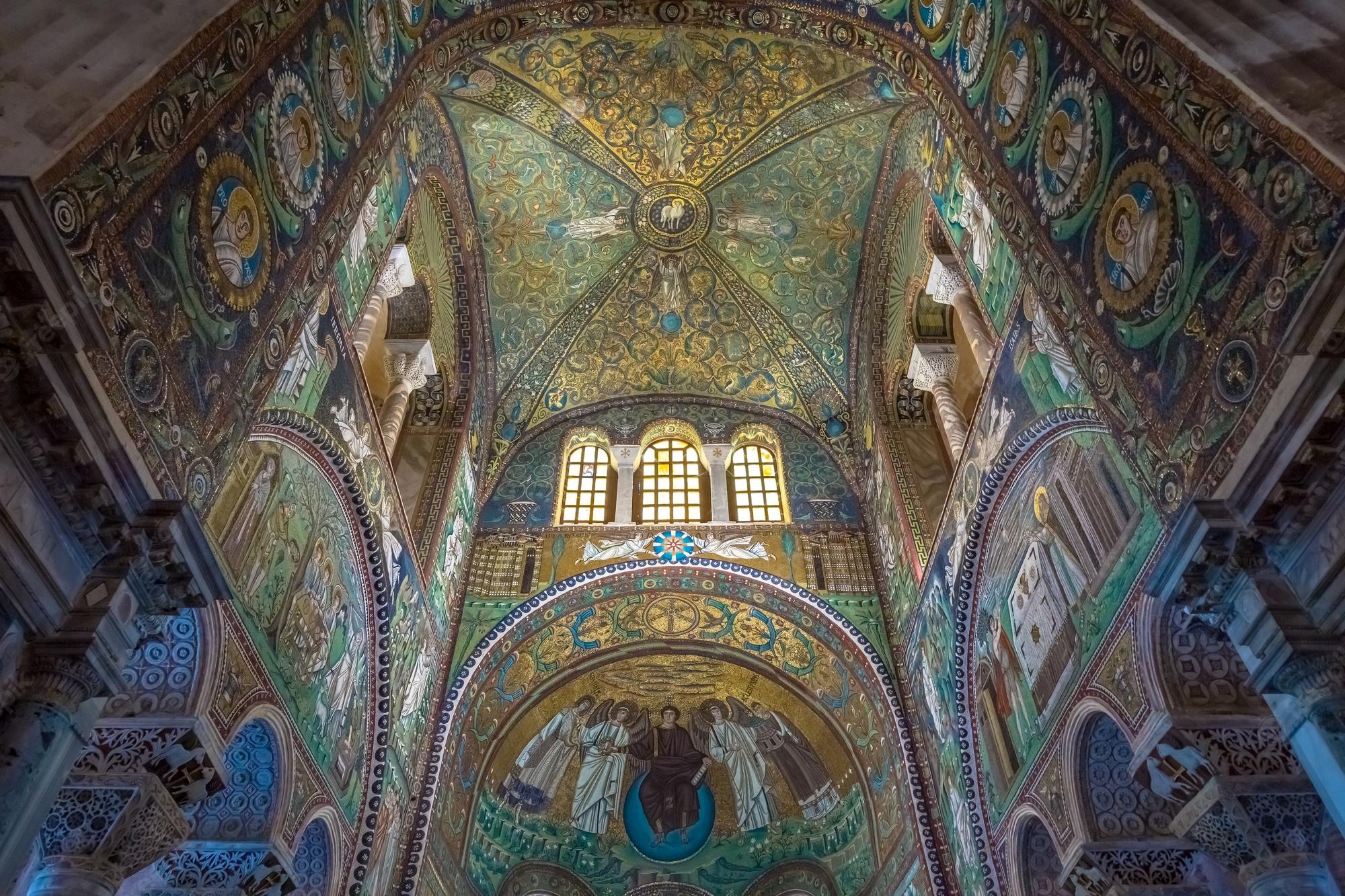 Memnon  Christmas ΘΕΟΦΑΝΕΙΑ ΣΤΗΝ ΜΕΣΑΙΩΝΙΚΗ ΙΤΑΛΙΑ  ΡΑΒΕΝΝΑ &  ΟΥΡΜΠΙΝΟ ΣΕ 6 ΗΜΕΡΕΣ