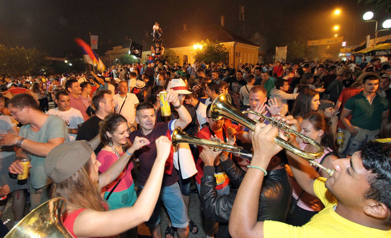 ΣΕΡΒΙΑ-ΣΥΝΑΝΤΗΣΗ ΧΑΛΚΙΝΩΝ ΣΤΗΝ ΓΚΟΥΤΣΑ