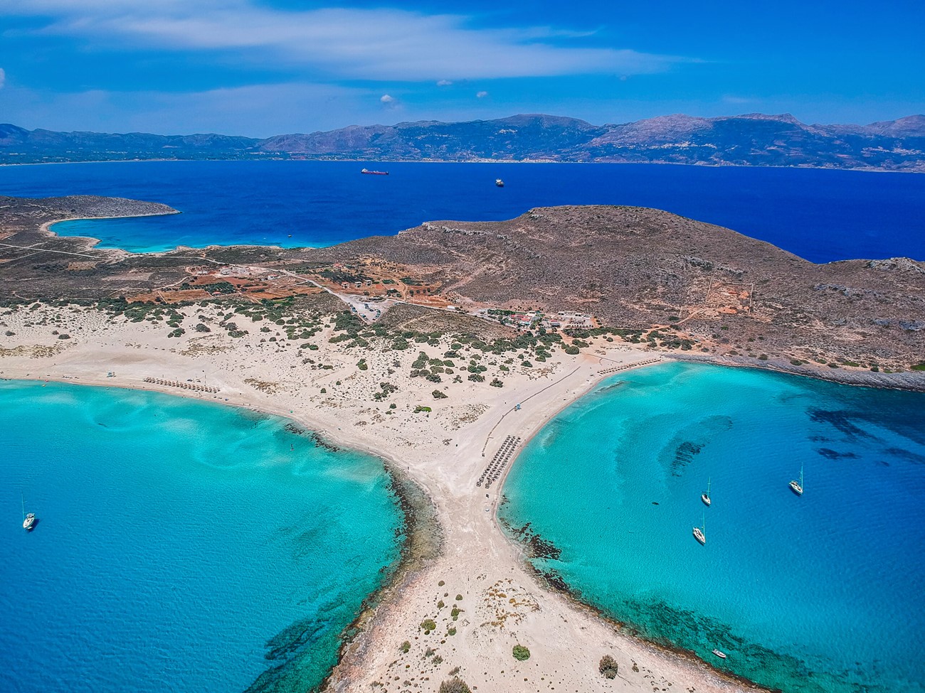 Τρεις ημέρες, με φόντο δύο πελάγη να σμίγουν στον απόκοσμο «Κάβο του Ανέμου»
