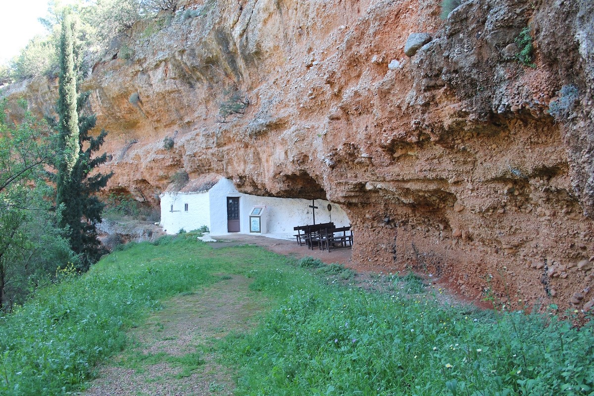 ΠΡΩΤΟΜΑΓΙΑ ΣΕ ΕΡΜΙΟΝΙΔΑ & ΣΠΕΤΣΕΣ