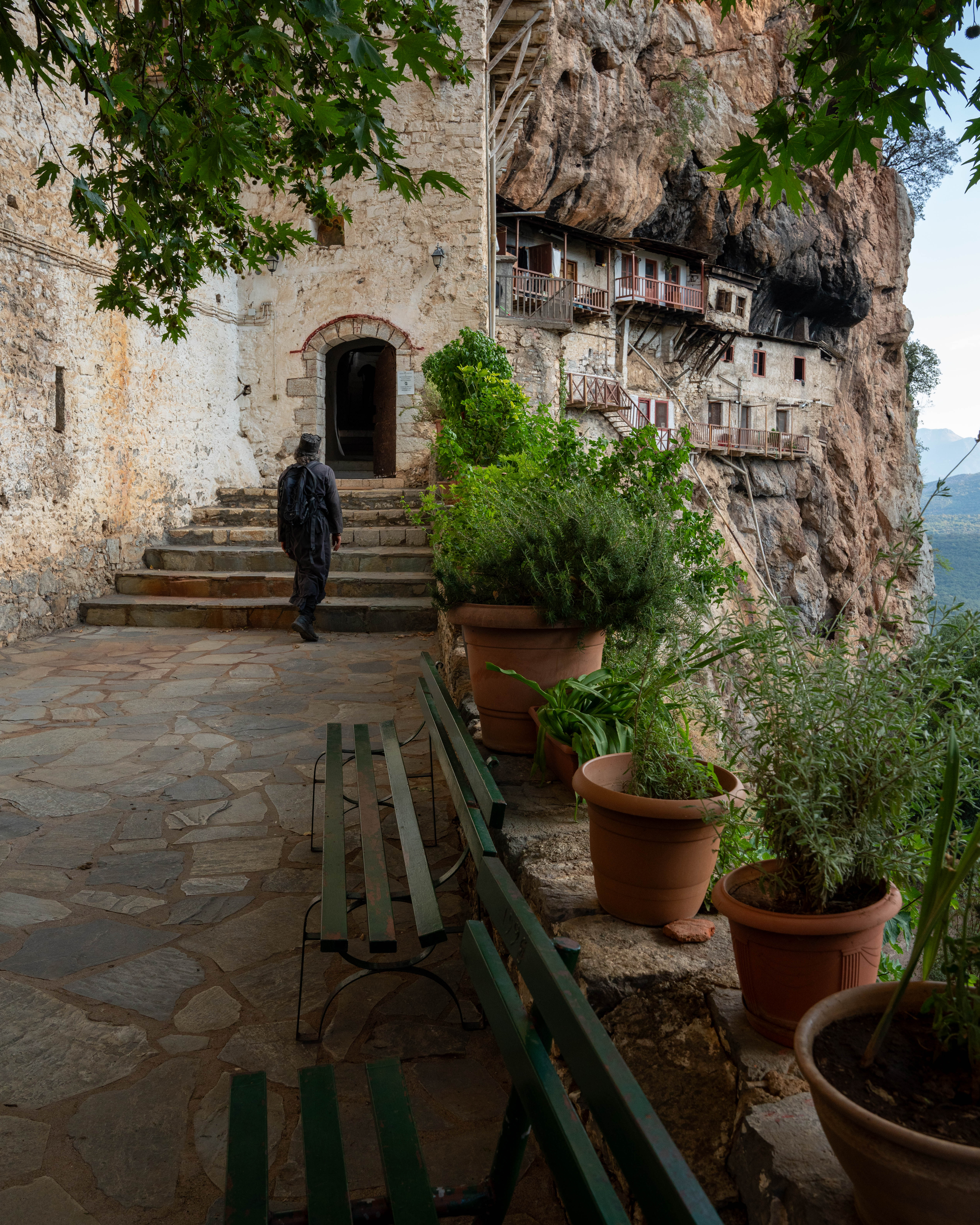 Πεζοπορία  στο ΦΑΡΑΓΓΙ ΛΟΥΣΙΟΥ-ΜΟΝΗ ΠΡΟΔΡΟΜΟΥ