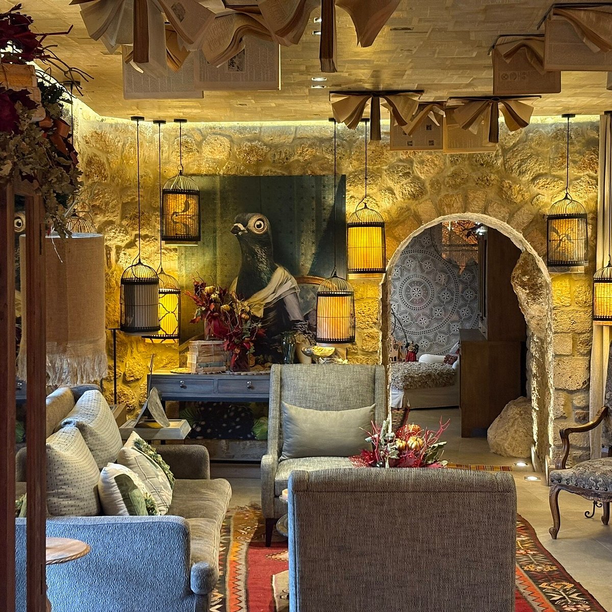 ΜΑΙΟΣ ΣΤΗΝ ΑΙΓΕΙΡΑ ΚΑΙ ΤΟ AREA SYNEST