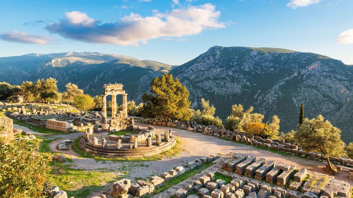 ΔΕΛΦΟΙ ( ΜΝΗΜΕΙΟ  UNESCO )