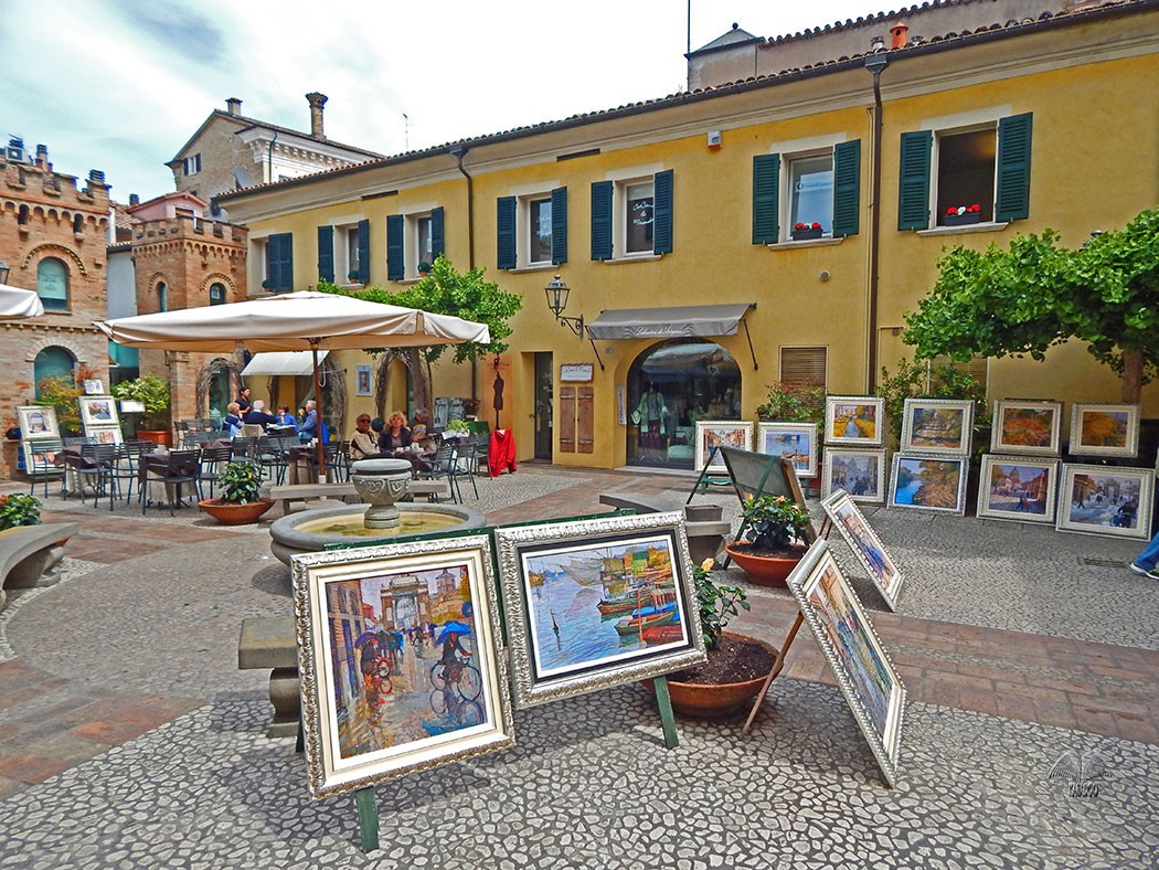 Memnon  Christmas ΘΕΟΦΑΝΕΙΑ ΣΤΗΝ ΜΕΣΑΙΩΝΙΚΗ ΙΤΑΛΙΑ  ΡΑΒΕΝΝΑ &  ΟΥΡΜΠΙΝΟ ΣΕ 6 ΗΜΕΡΕΣ