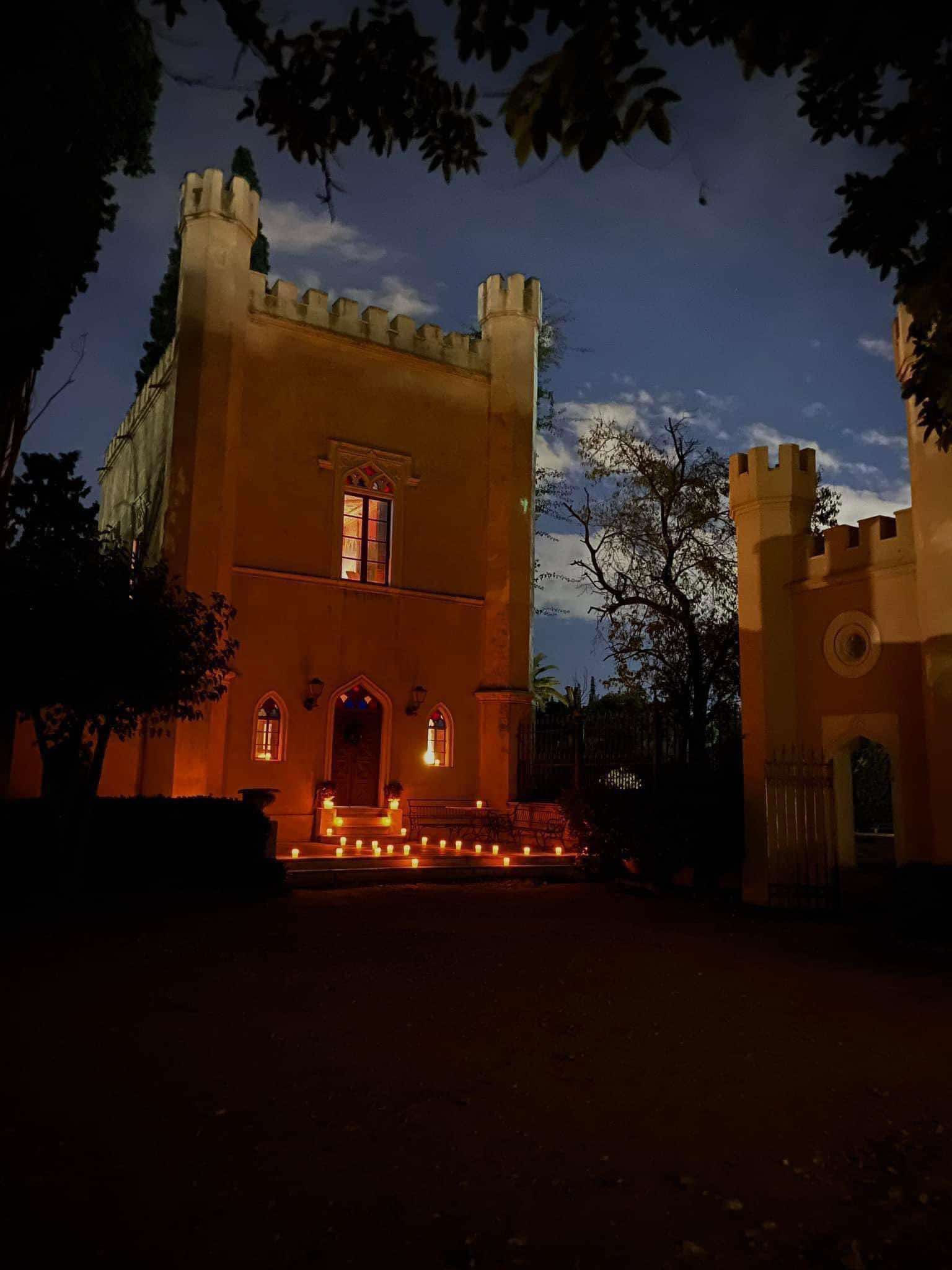 Μemnon Christmas Privé “Νύχτα των Κεριών" στον Πύργο Βασιλίσσης!