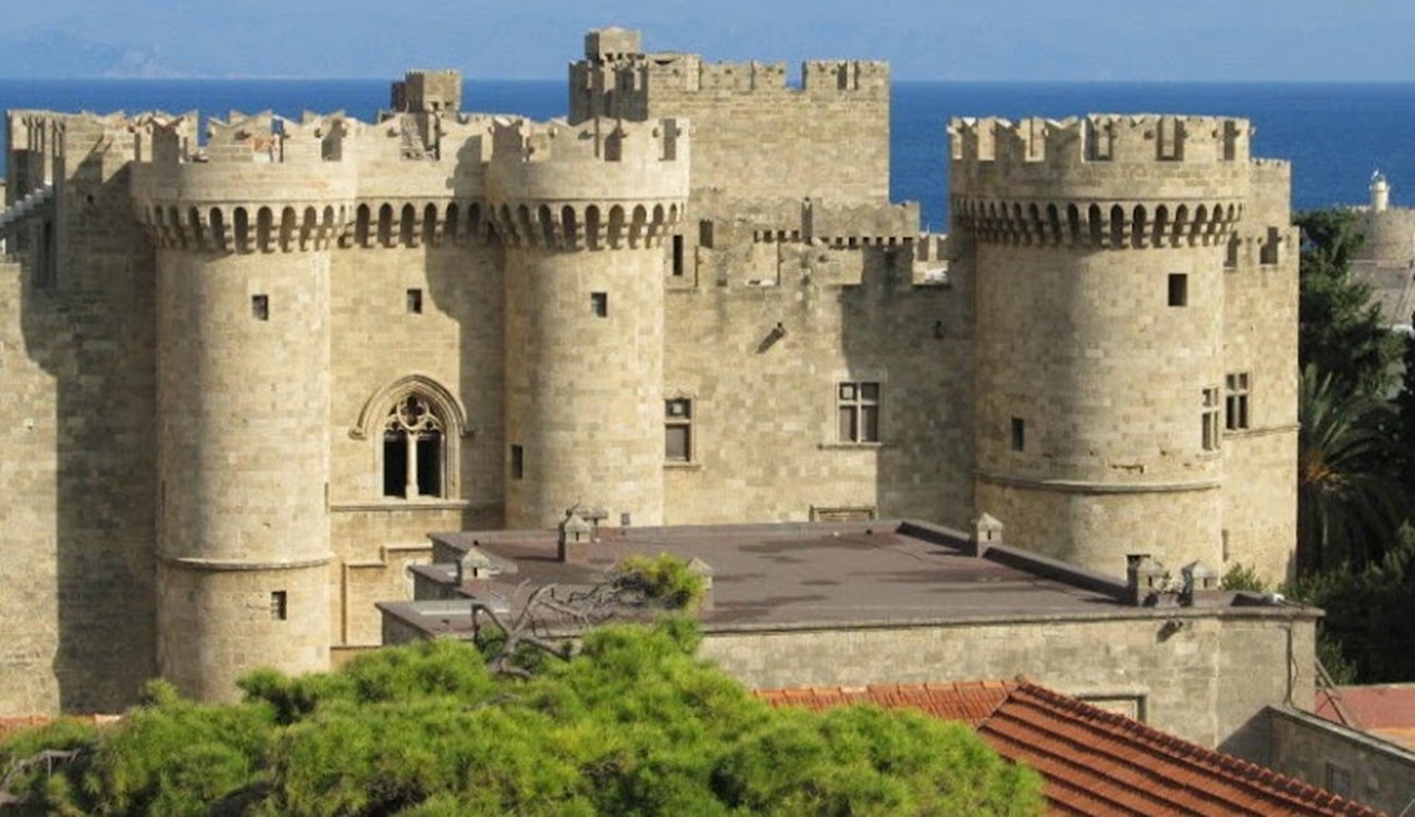 ΕΚΕΙ ΠΟΥ Η ΙΣΤΟΡΙΑ ΚΑΙ Η ΠΙΣΤΗ ΣΥΝΑΝΤΙΟΥΝΤΑΙ